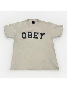 Vintage Obey Font Spellout T-Shirt Mens‎ Medium Beige Distressed Streetwear Crew